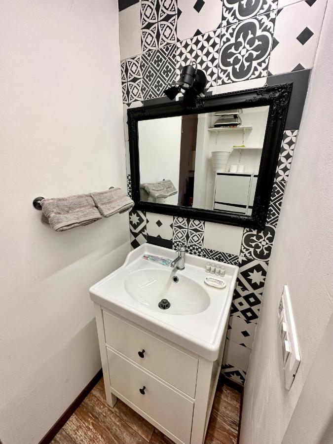 Casa Santa Chiara - Vicino Porta Susa F.S. Turyn Zewnętrze zdjęcie